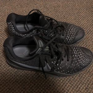 Kobe mana rage men basketball shoes, size 8.5